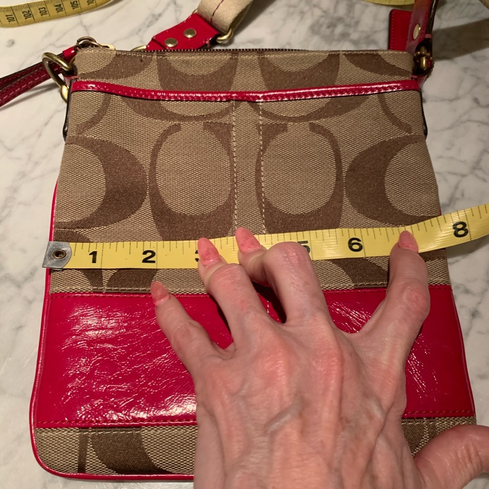 💕COACH ZIPPERED TOP CROSSBODY HANDBAG💕EXCELLENT CONDITION! - Picture 6 of 11